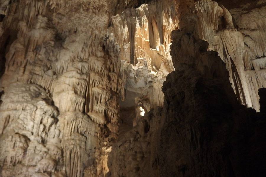 La grande salle de la grotte des Demoiselles