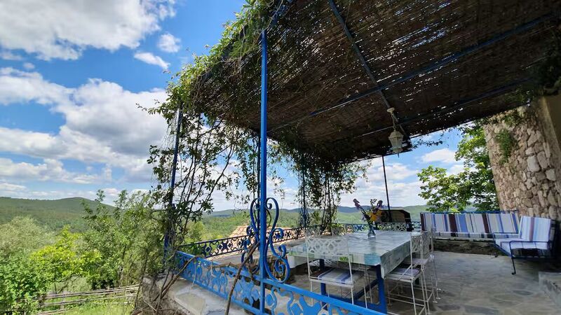 La terrasse privative du gîte La Magnanerie